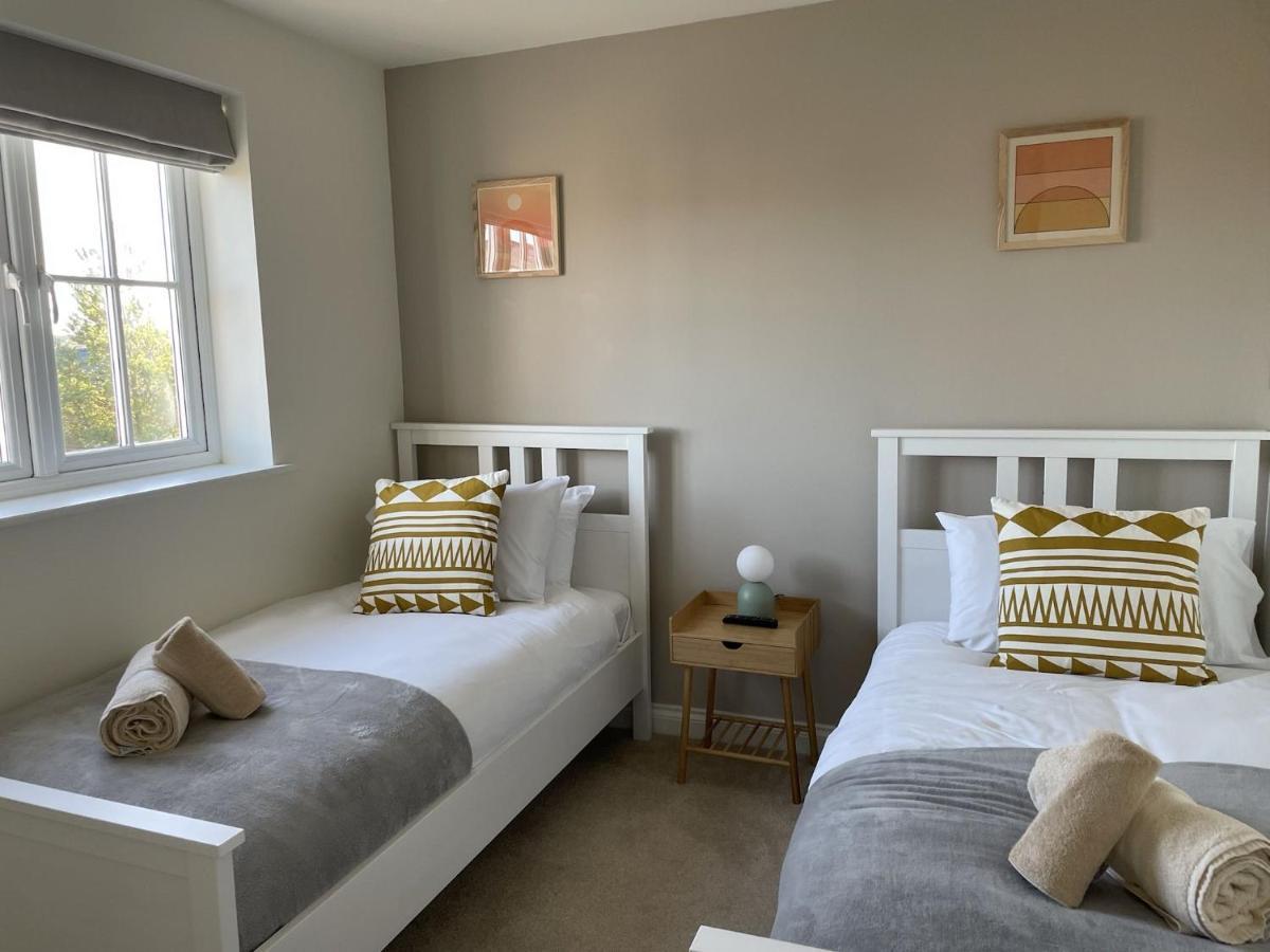 Caramel Cottage At The Bay Filey, Sleeps 6, 2 Dogs Welcome For Free Too מראה חיצוני תמונה